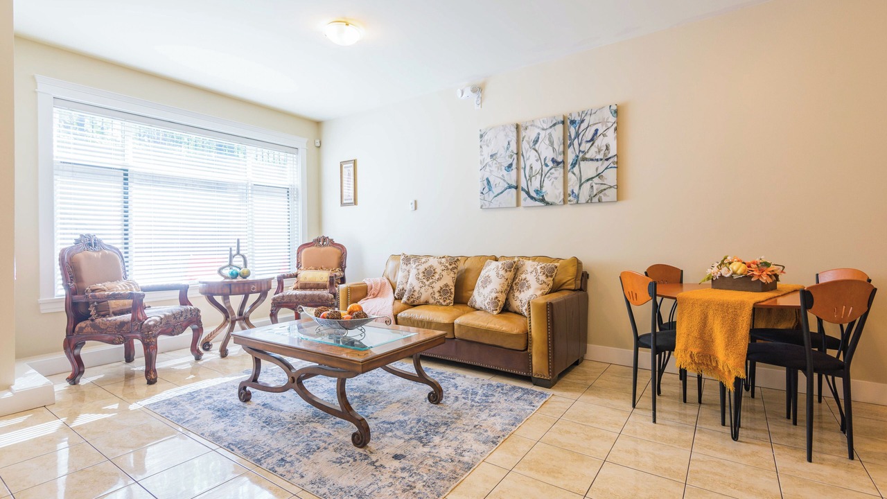 Photo of Livingroom in White Rock