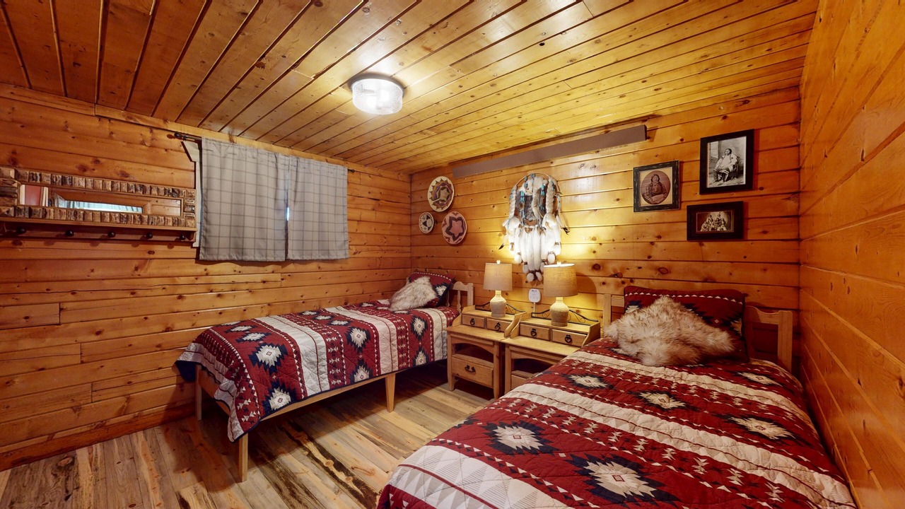 Photo of Bedroom in Pitkin