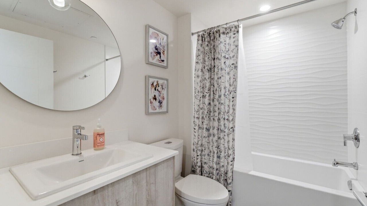 Photo of Bathroom in South Pandosy