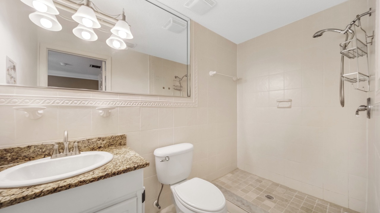 Photo of Bathroom in Coconut Creek