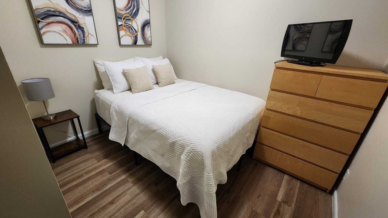 Photo of Bedroom in South Pandosy