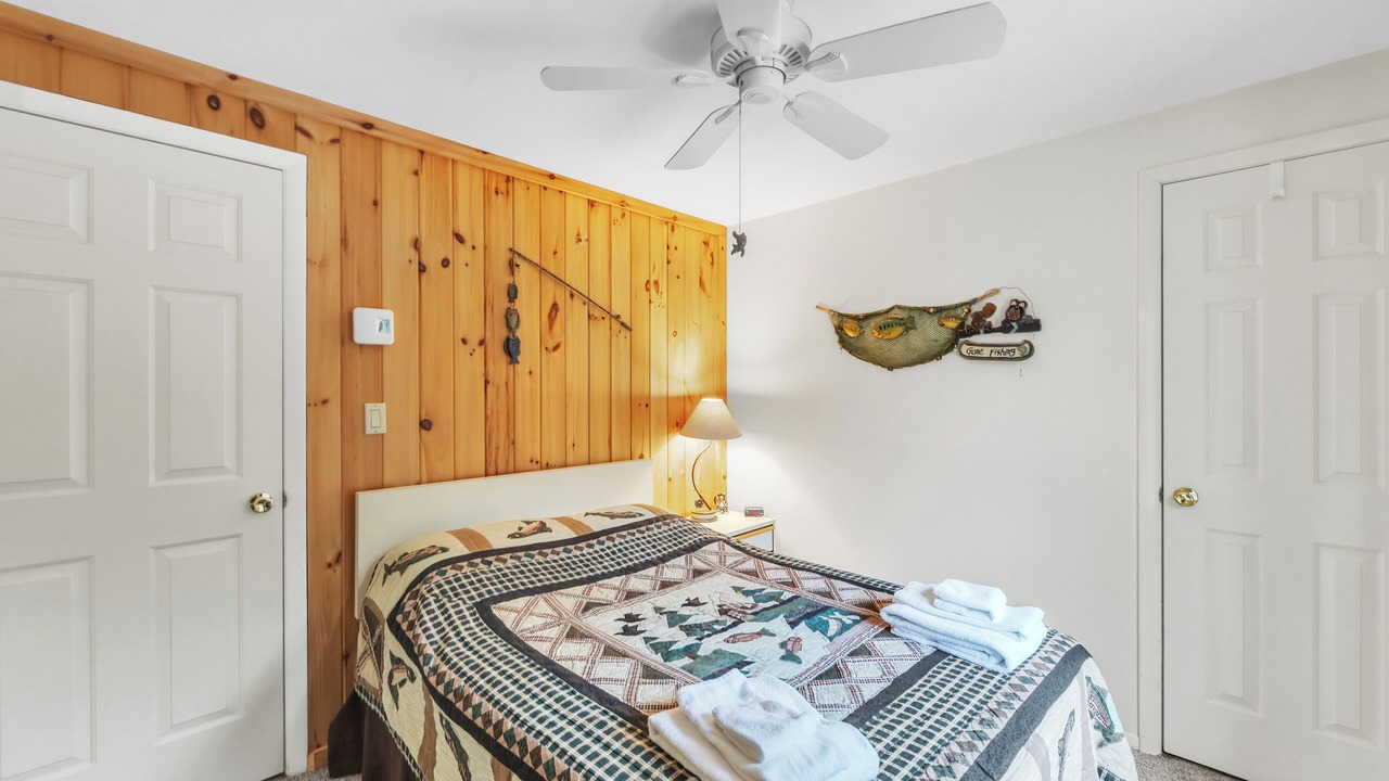Photo of Bedroom in North Creek