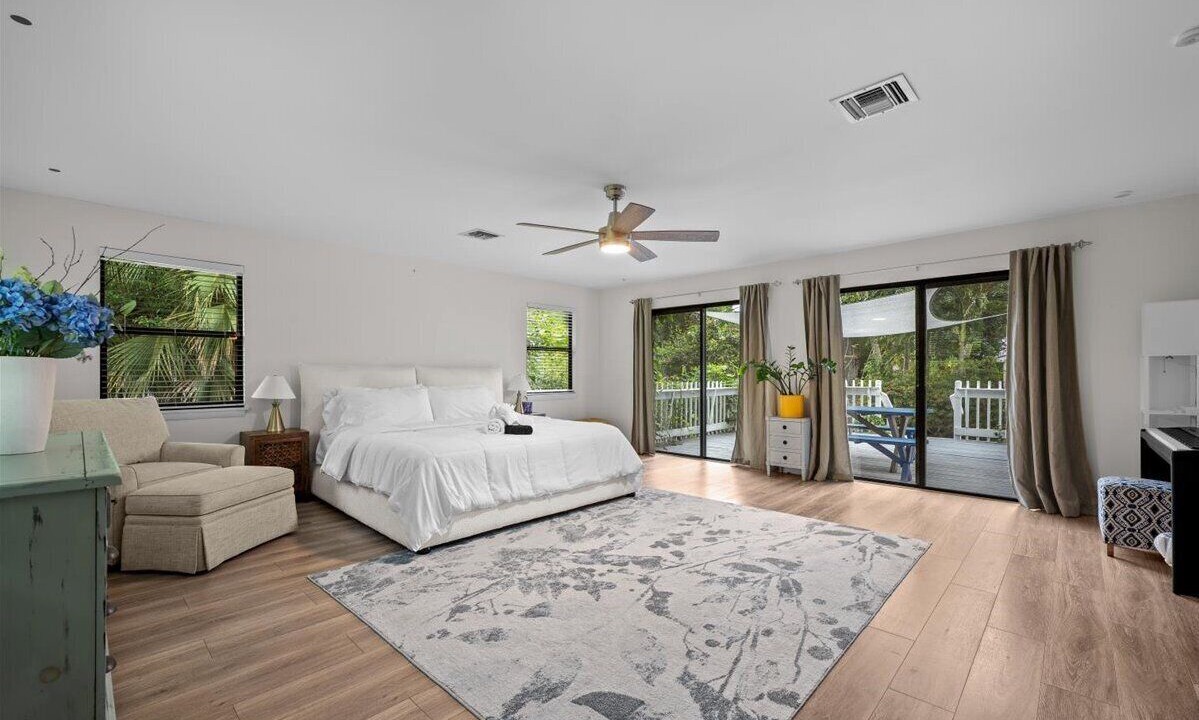 Photo of Bedroom in Jupiter Farms