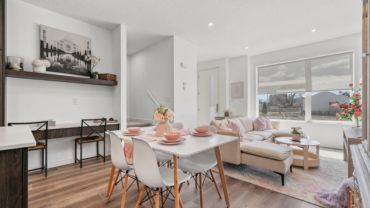 Photo of Livingroom in Jasper Place
