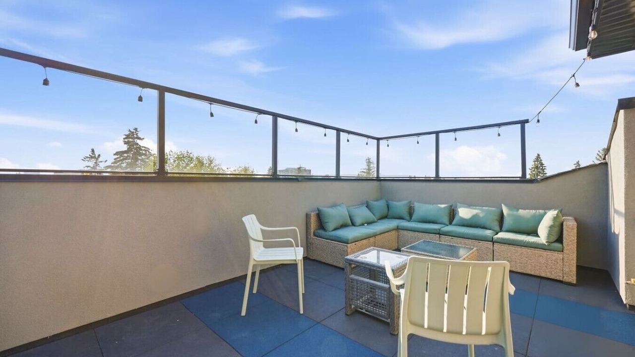 Photo of Patio Balcony in Renfrew
