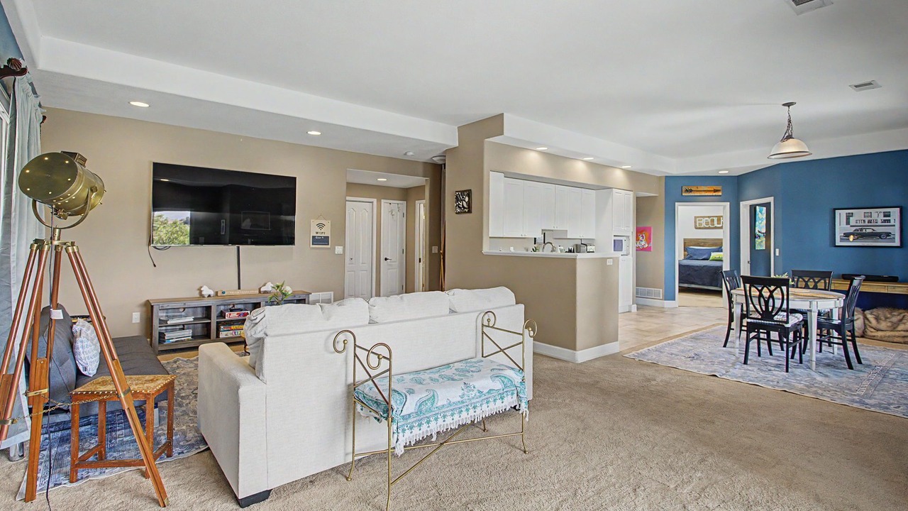 Photo of Livingroom in Castle Pines North