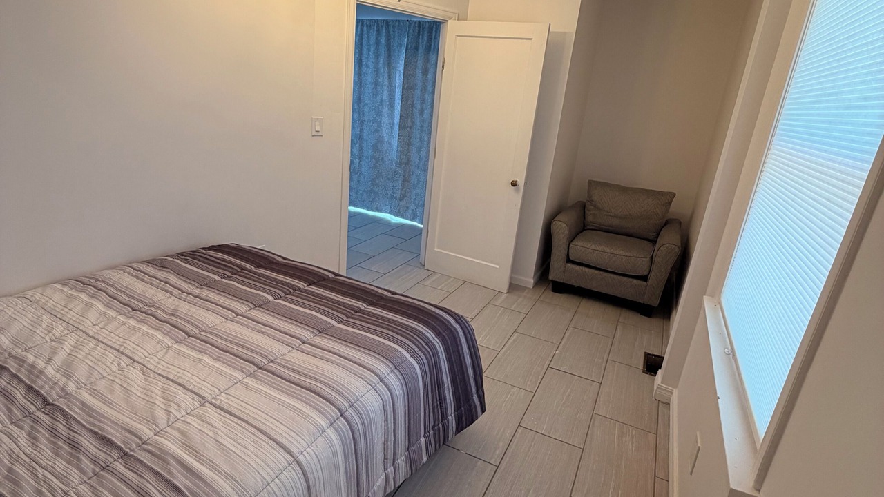 Photo of Bedroom in Parachute
