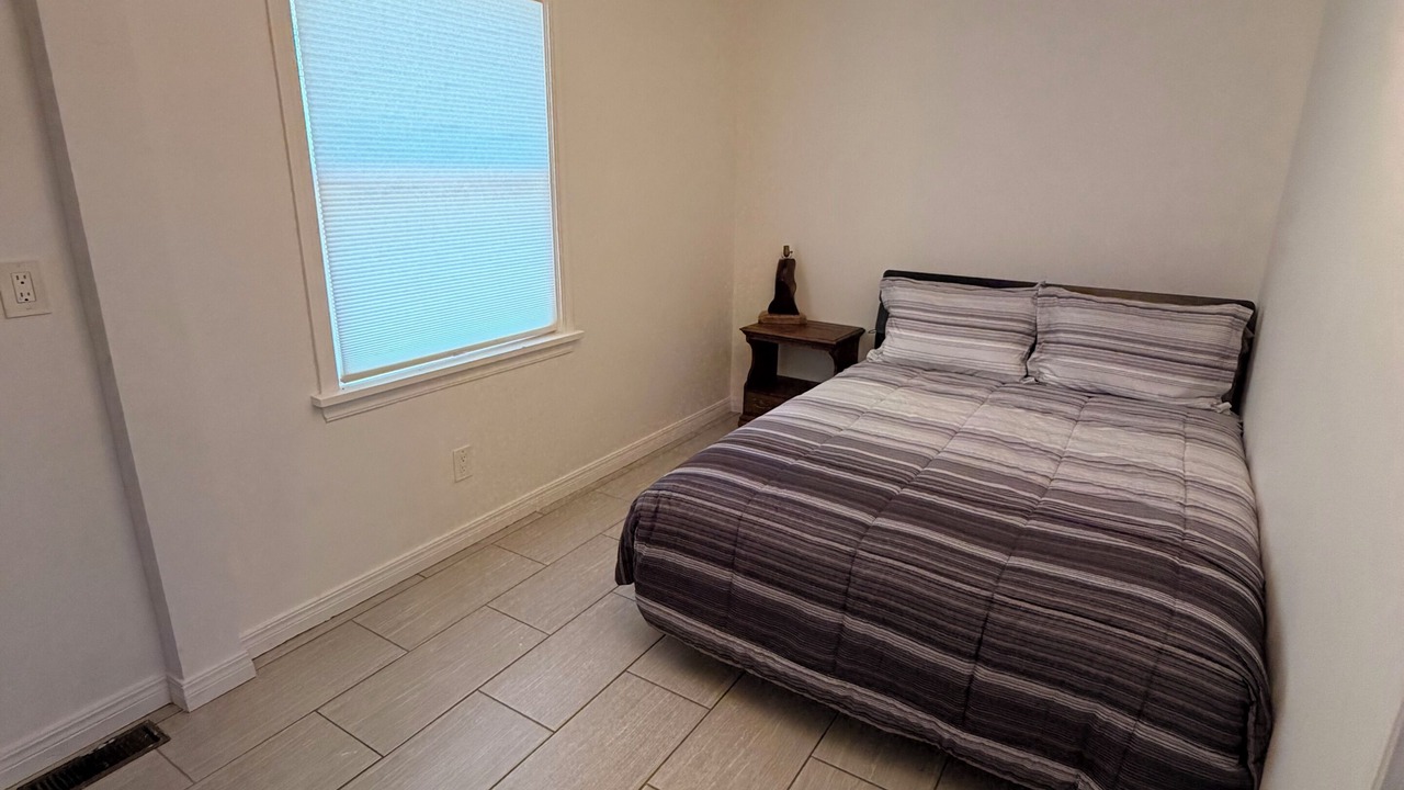 Photo of Bedroom in Parachute