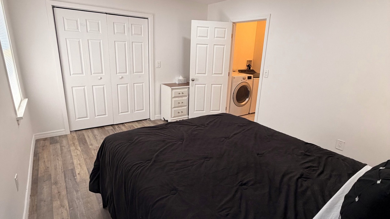 Photo of Bedroom in Parachute