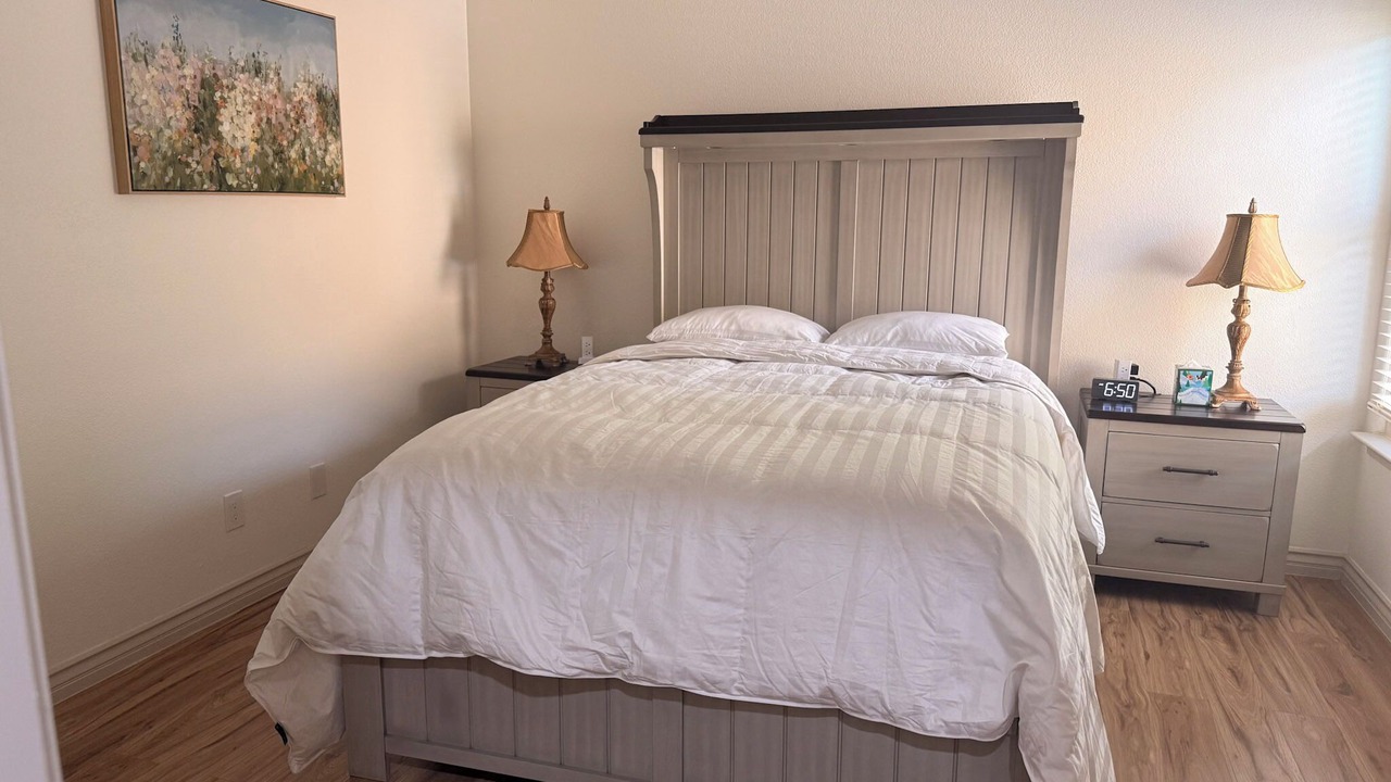 Photo of Bedroom in Near North Valley