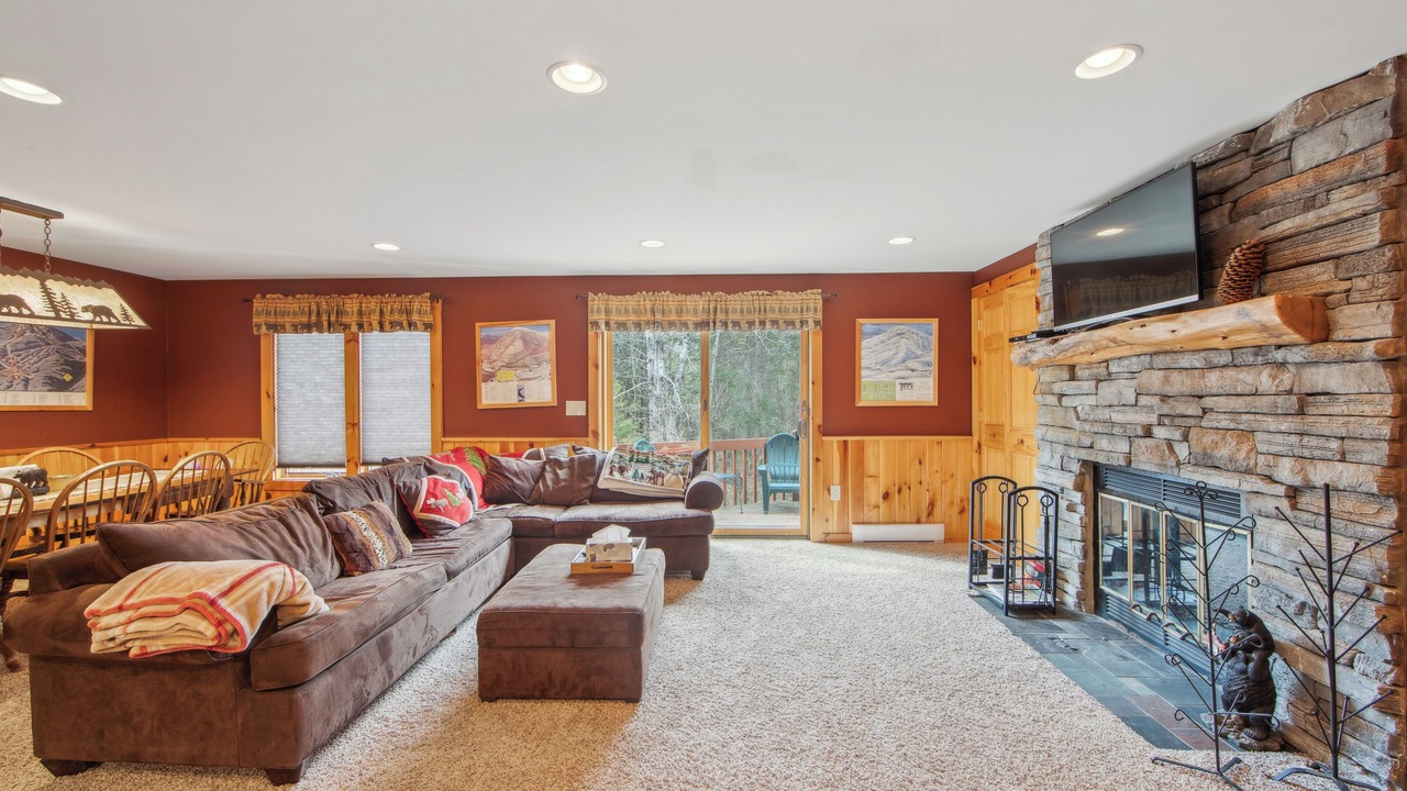 Photo of Livingroom in North Creek