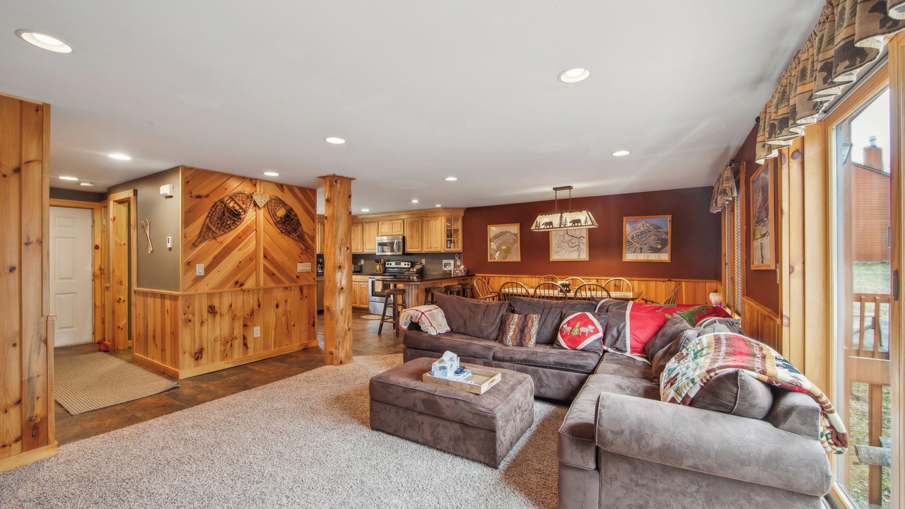 Photo of Livingroom in North Creek
