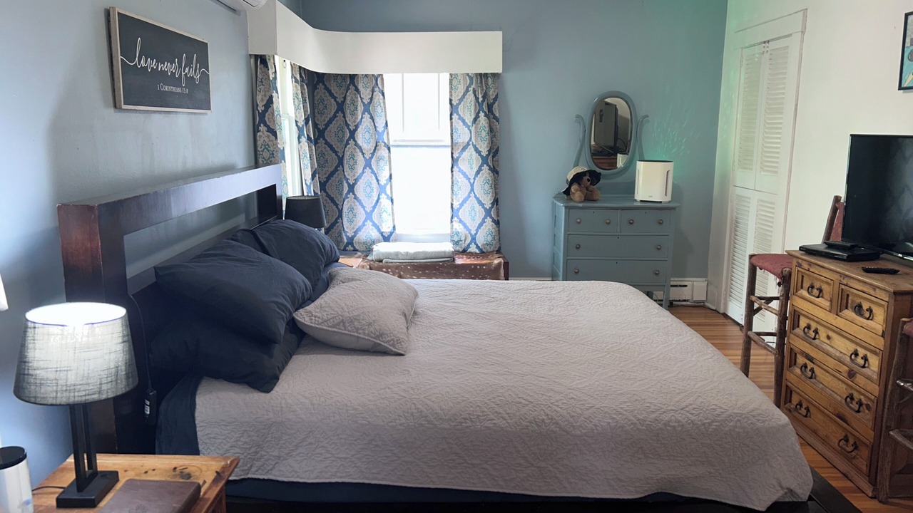 Photo of Bedroom in City Park