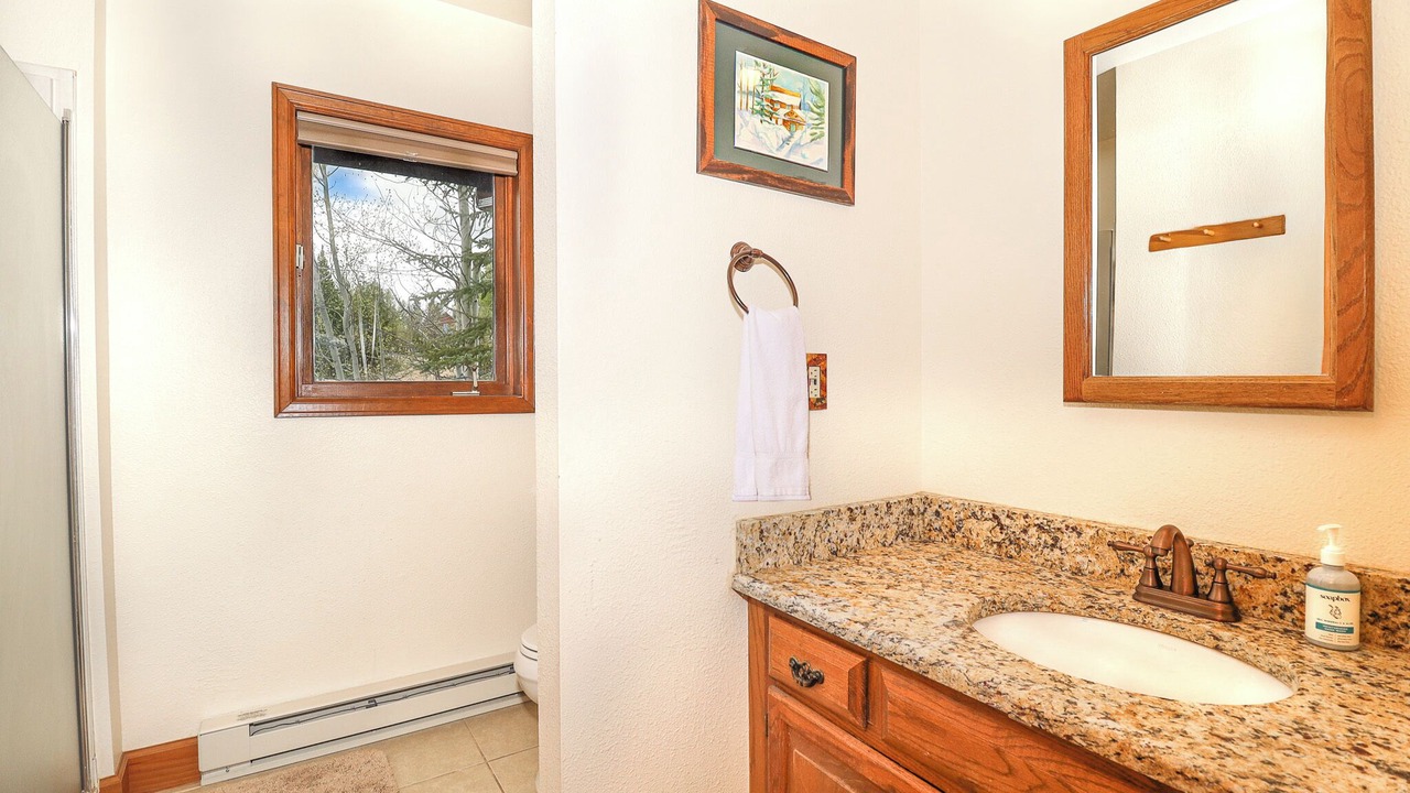 Photo of Bathroom in Grand Lake