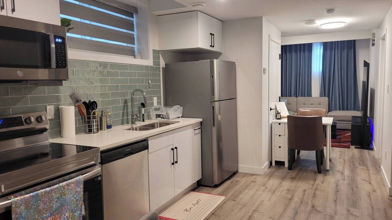 Photo of Kitchen in Division No. 11