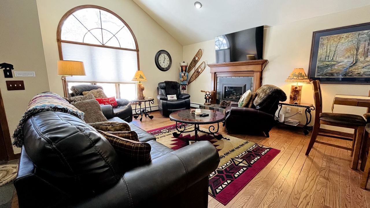 Photo of Livingroom in Carriage Hills