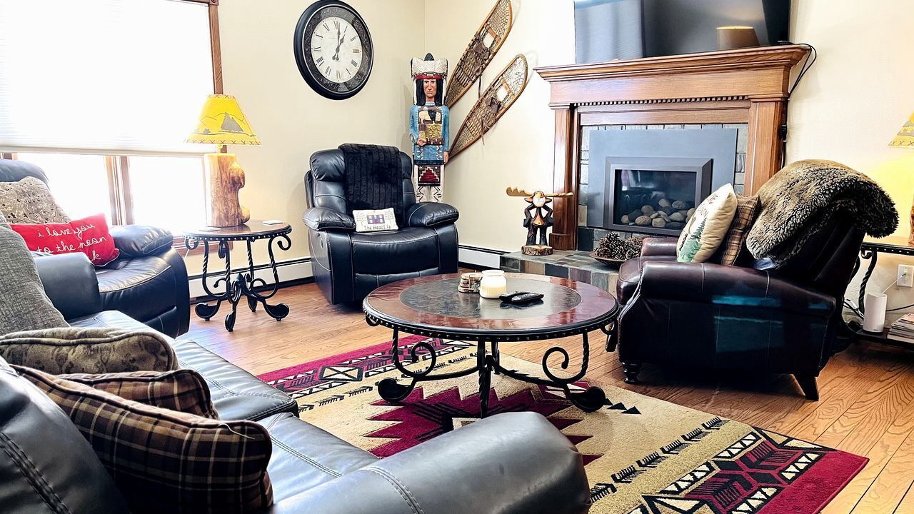 Photo of Livingroom in Carriage Hills