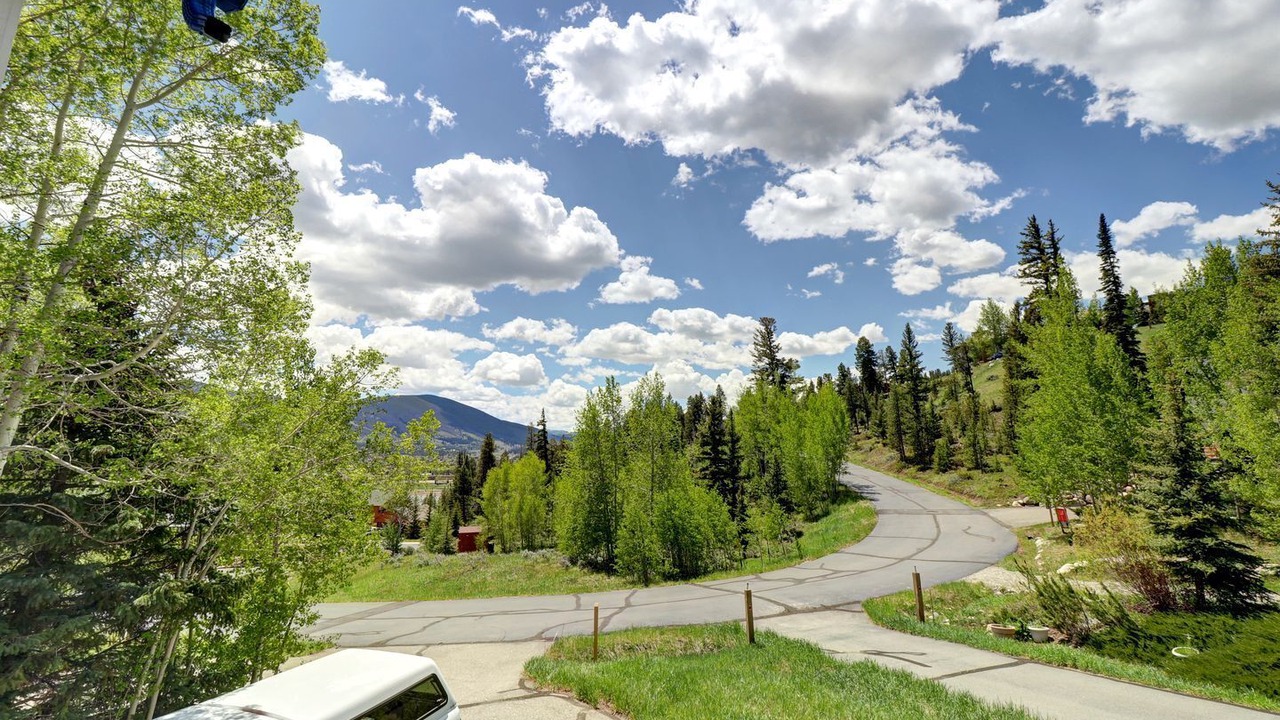 Photo of Others in Keystone