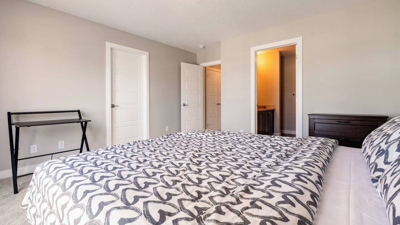Photo of Bedroom in Evanston