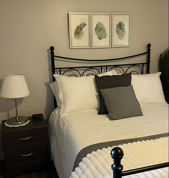 Photo of Bedroom in Madeira Park