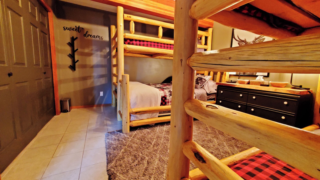 Photo of Bedroom in Sunburst Estates