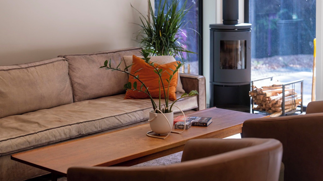 Photo of Livingroom in Juan de Fuca Electoral Area