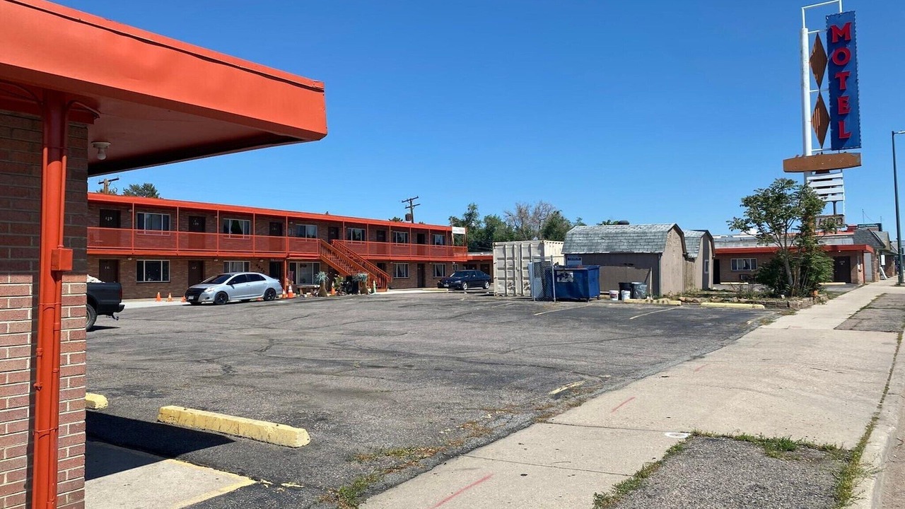 Photo of Outdoor in Englewood