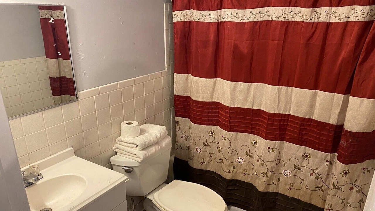 Photo of Bathroom in Englewood