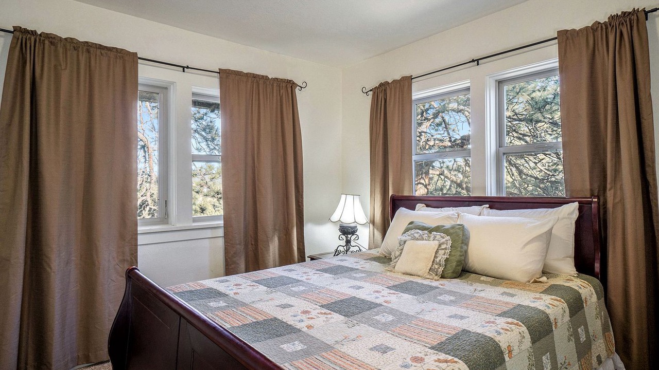 Photo of Bedroom in Estes Park