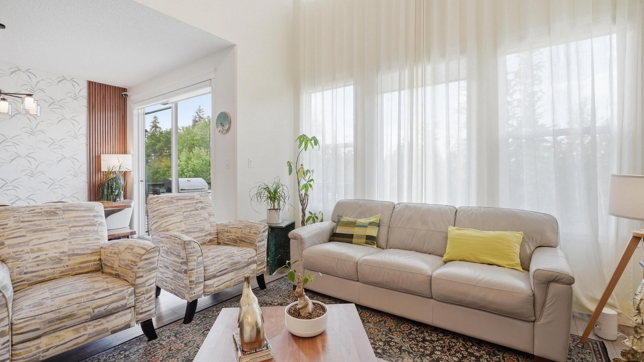 Photo of Livingroom in Southwest Edmonton