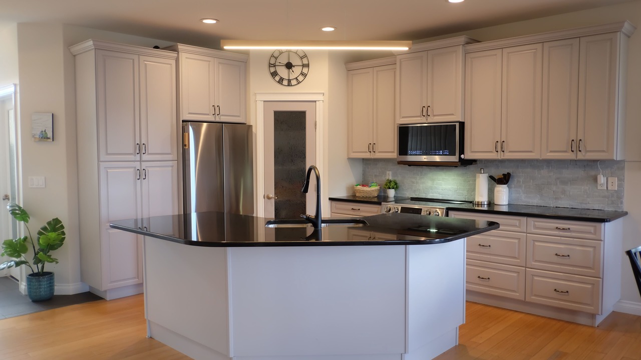 Photo of Kitchen in Sylvan Lake