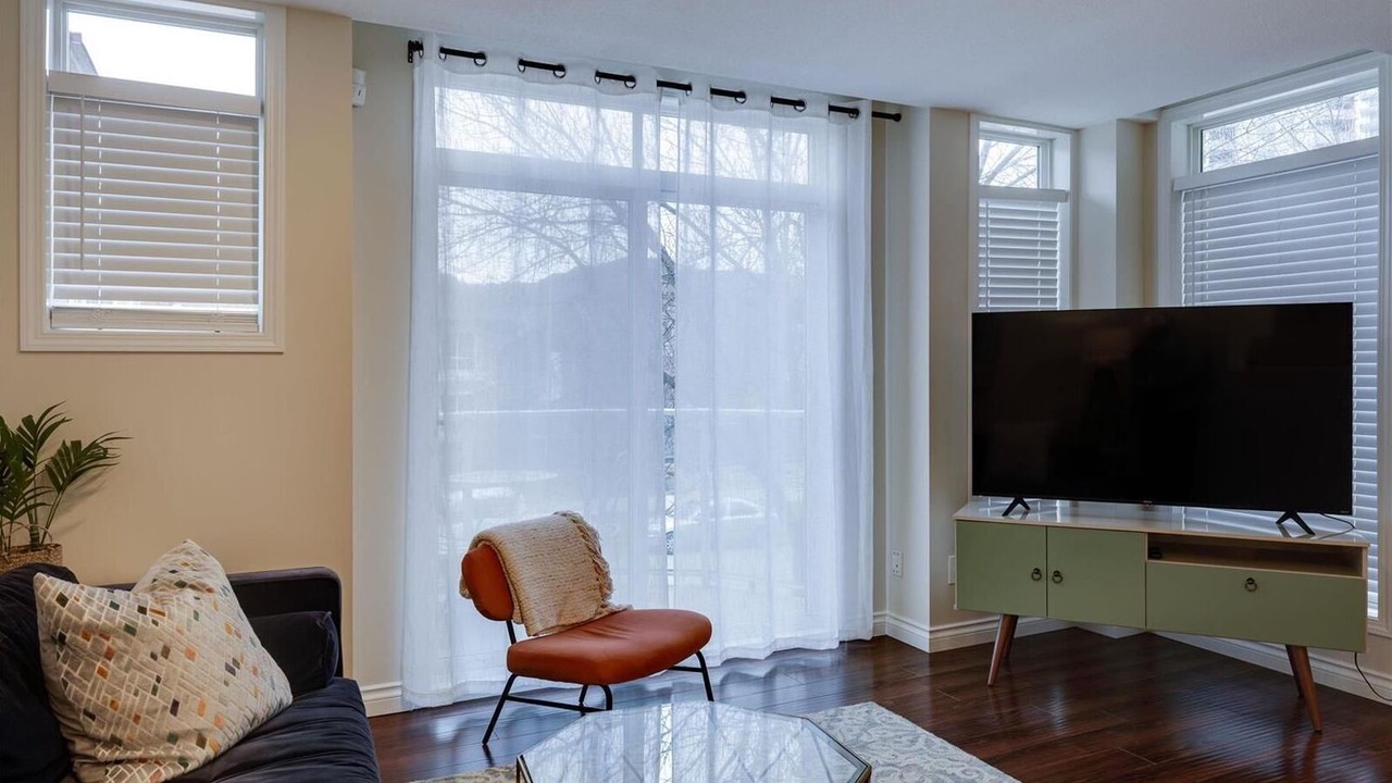 Photo of Livingroom in North End