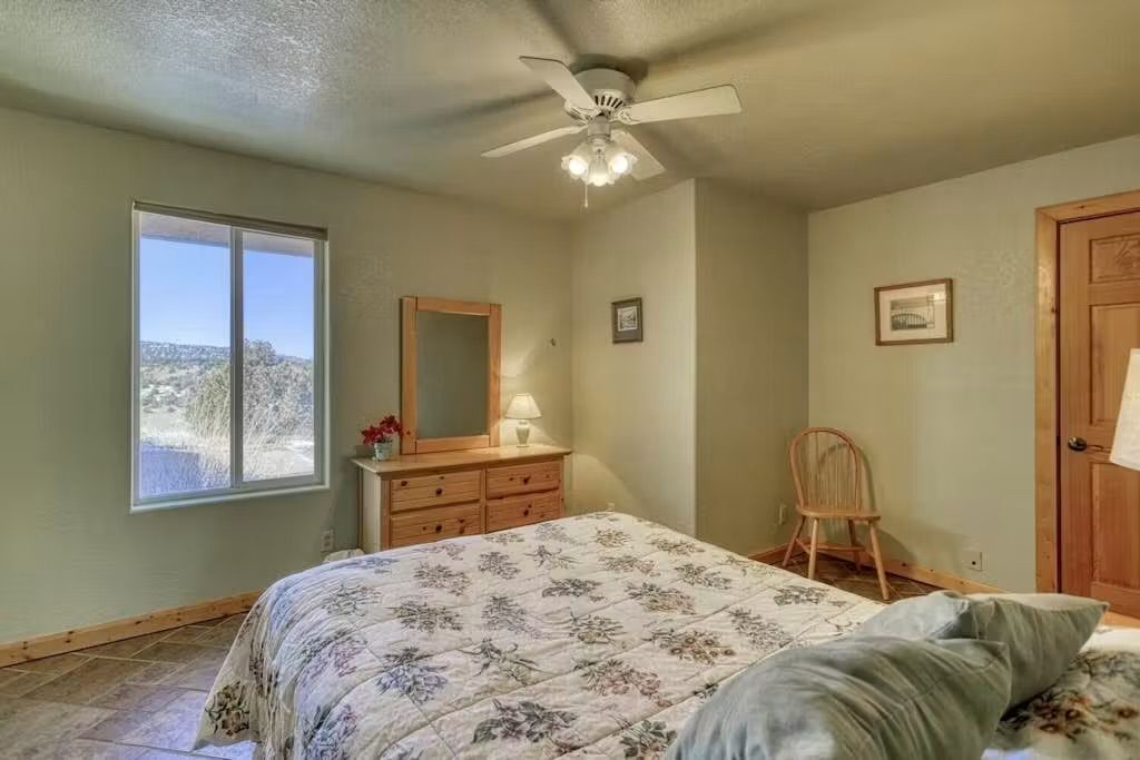 Photo of Bedroom in Del Norte