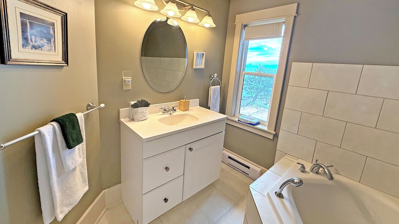 Photo of Bathroom in Regional District of Nanaimo