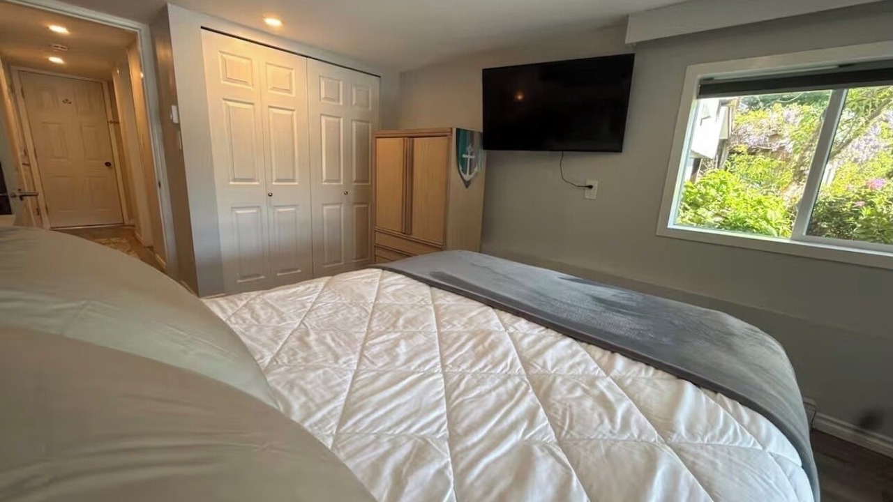 Photo of Bedroom in North Oyster