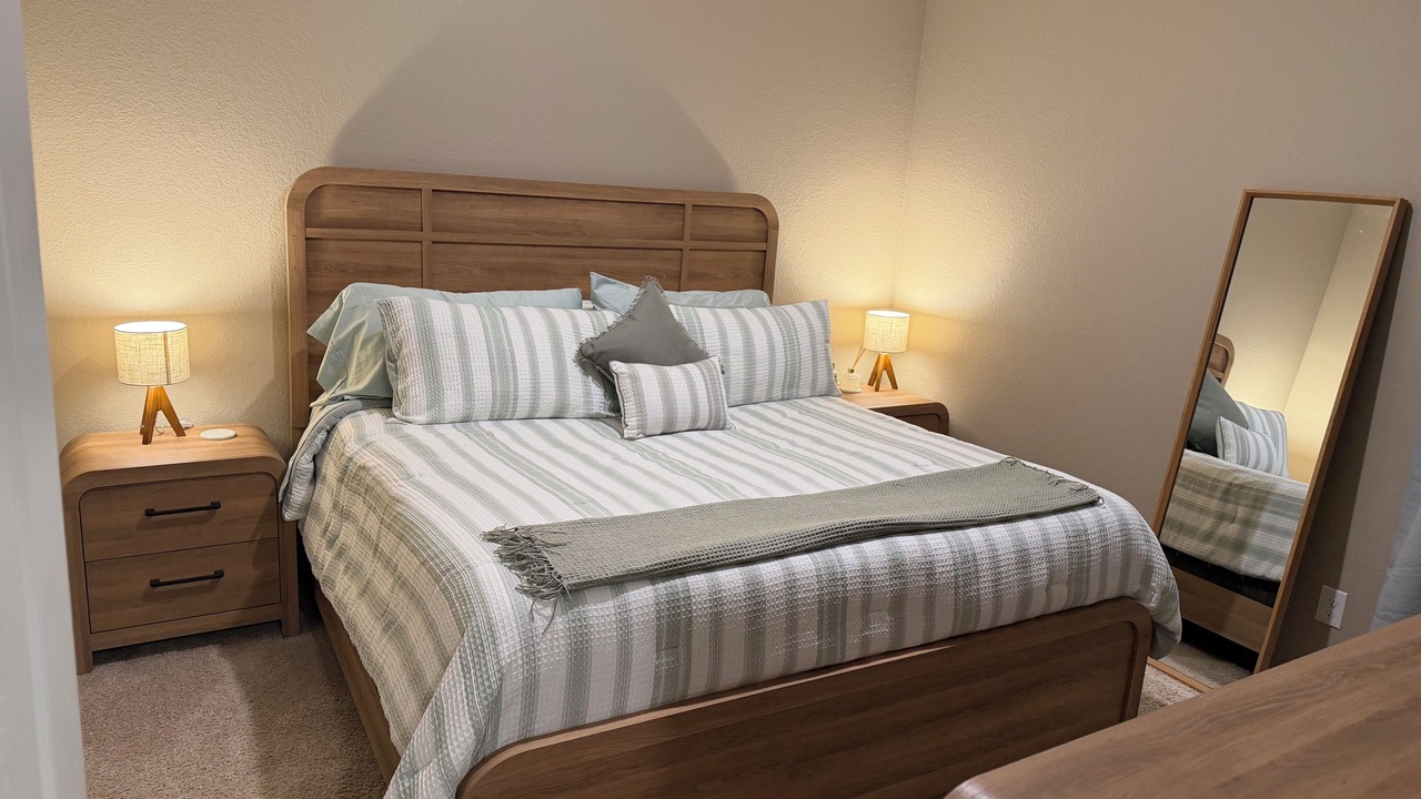 Photo of Bedroom in Aurora
