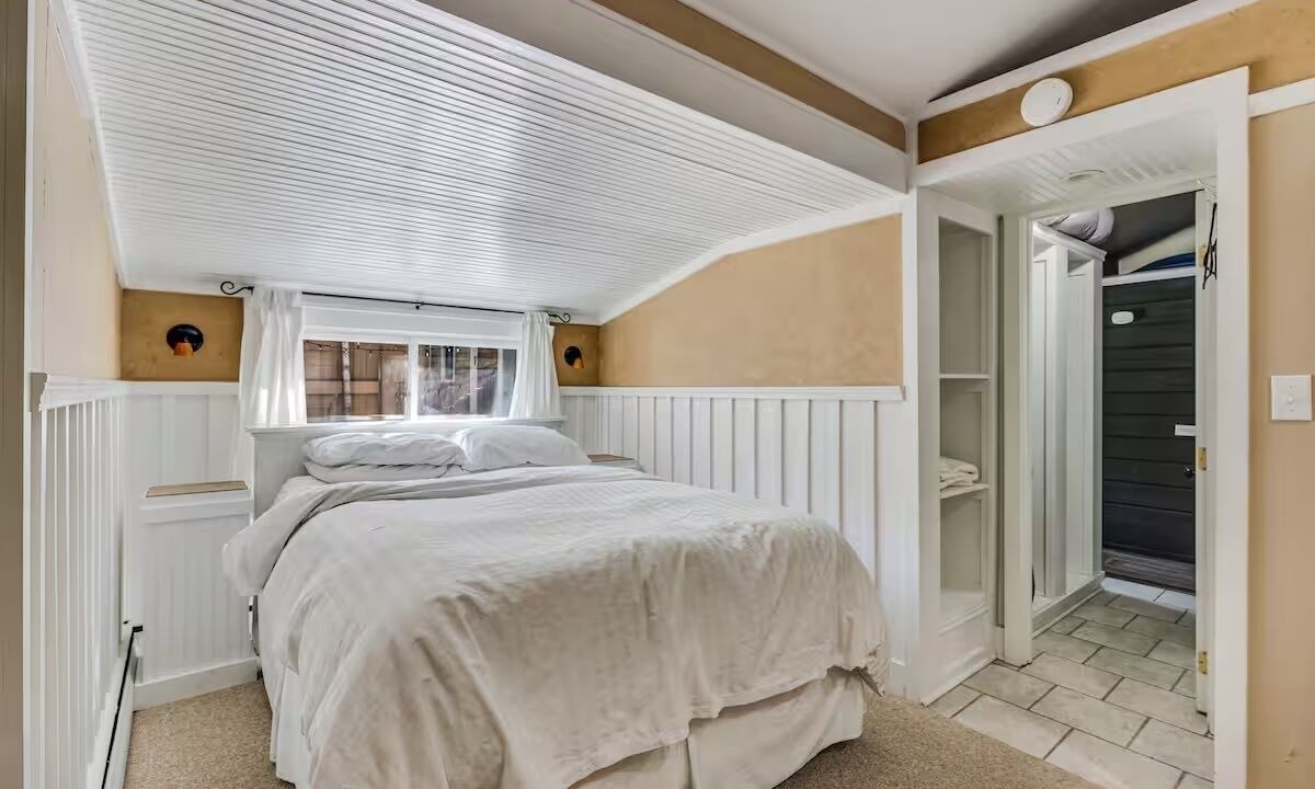 Photo of Bedroom in Glenwood Springs