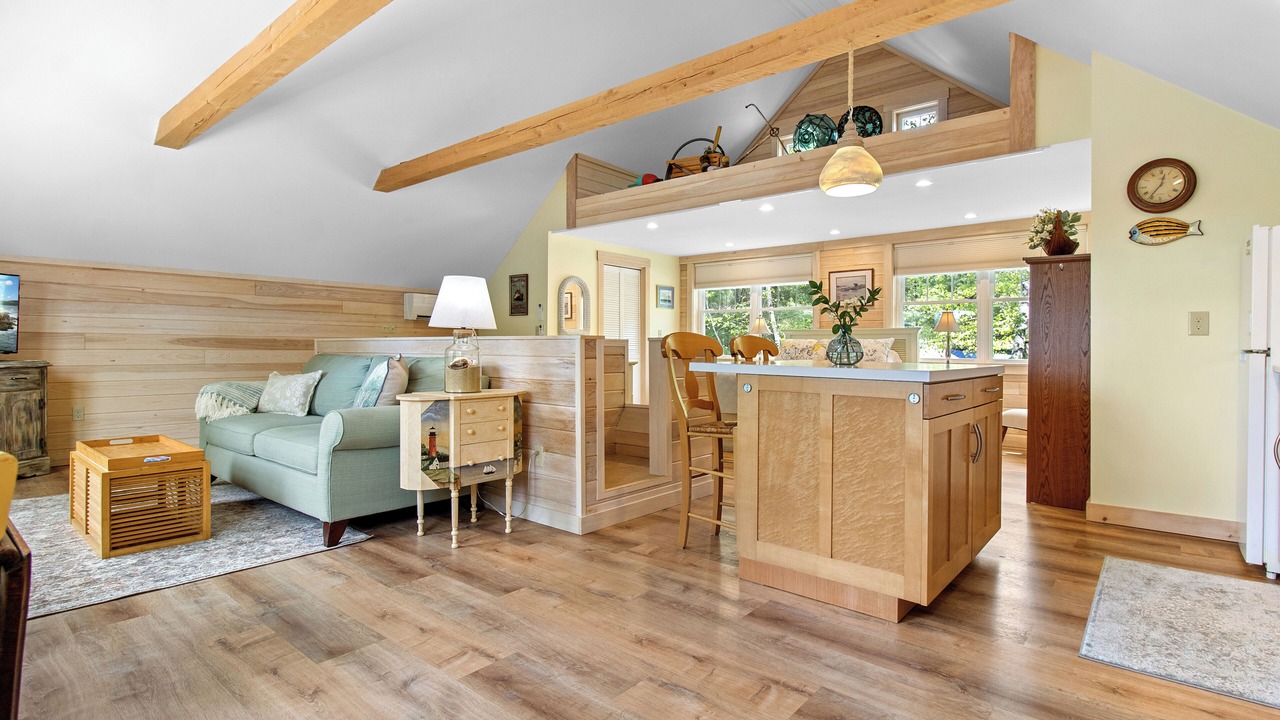 Photo of Livingroom in Cushing