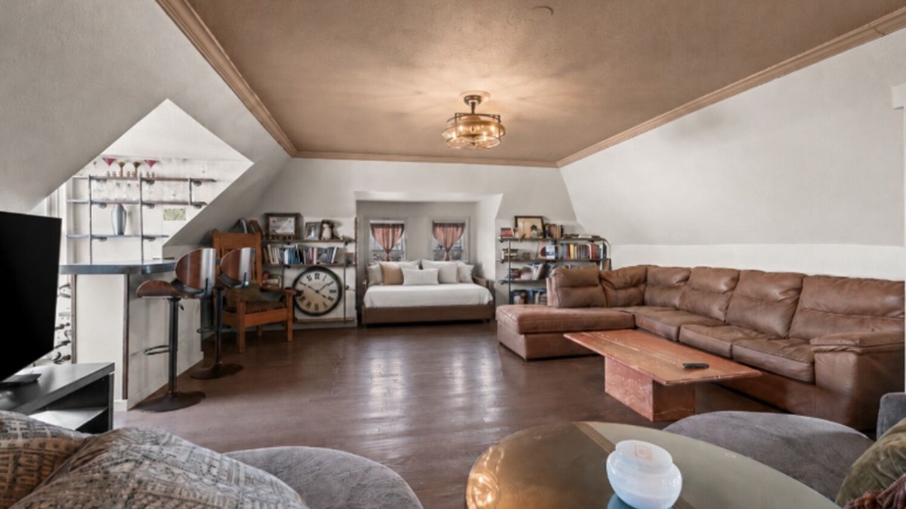 Photo of Livingroom in Highland