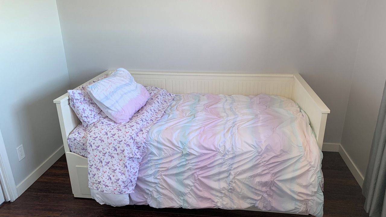 Photo of Bedroom in Vulcan County