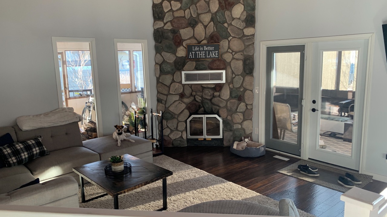 Photo of Livingroom in Vulcan County