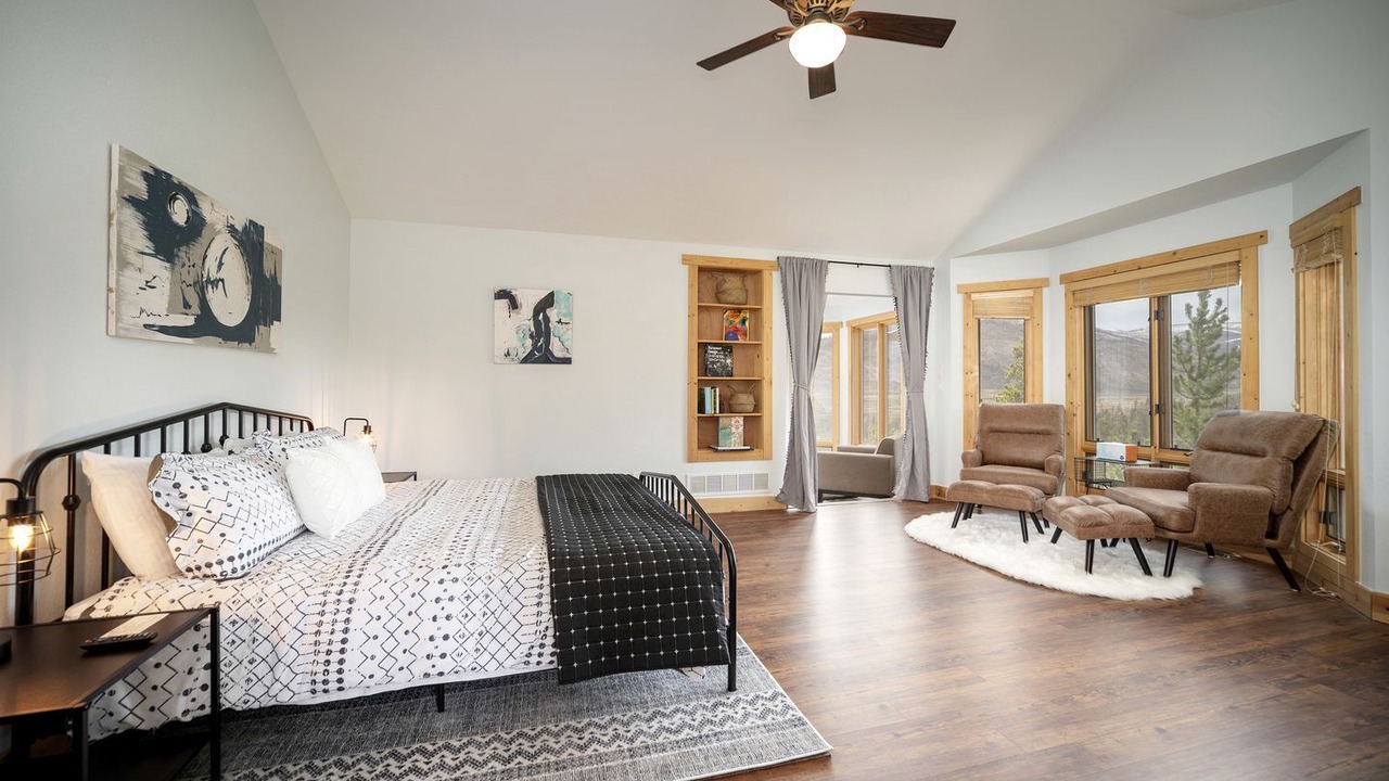 Photo of Bedroom in Grand Lake