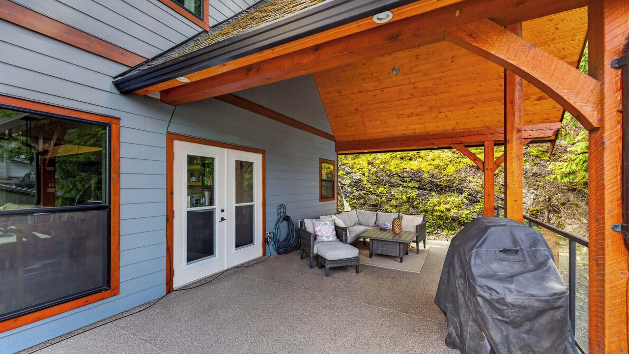 Photo of Patio Balcony in Blind Bay