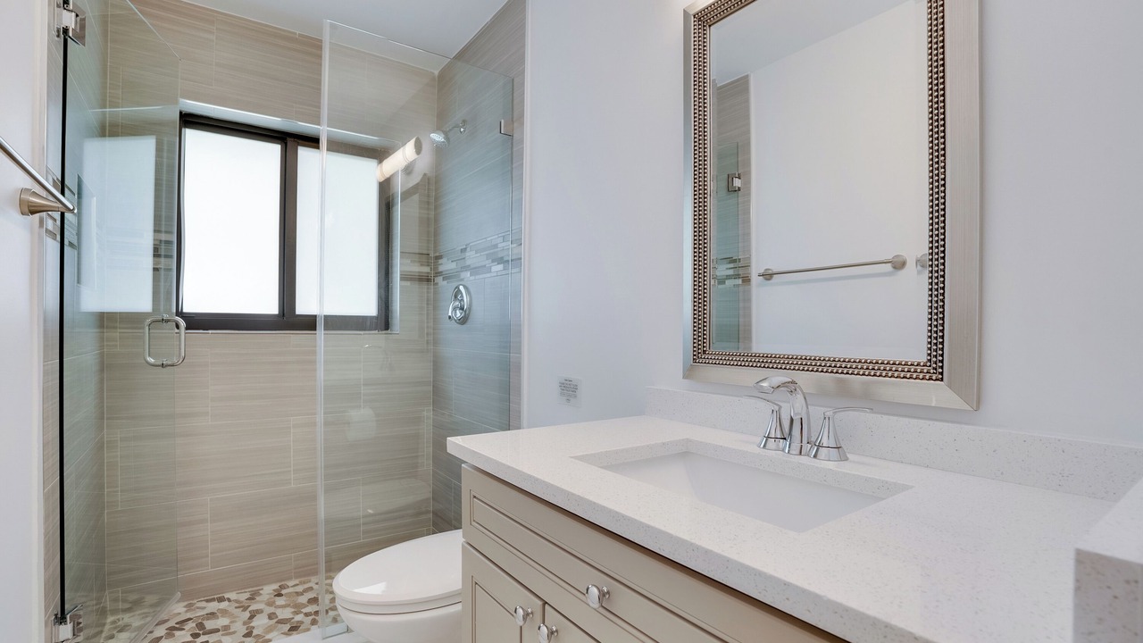 Photo of Bathroom in Harbor Village
