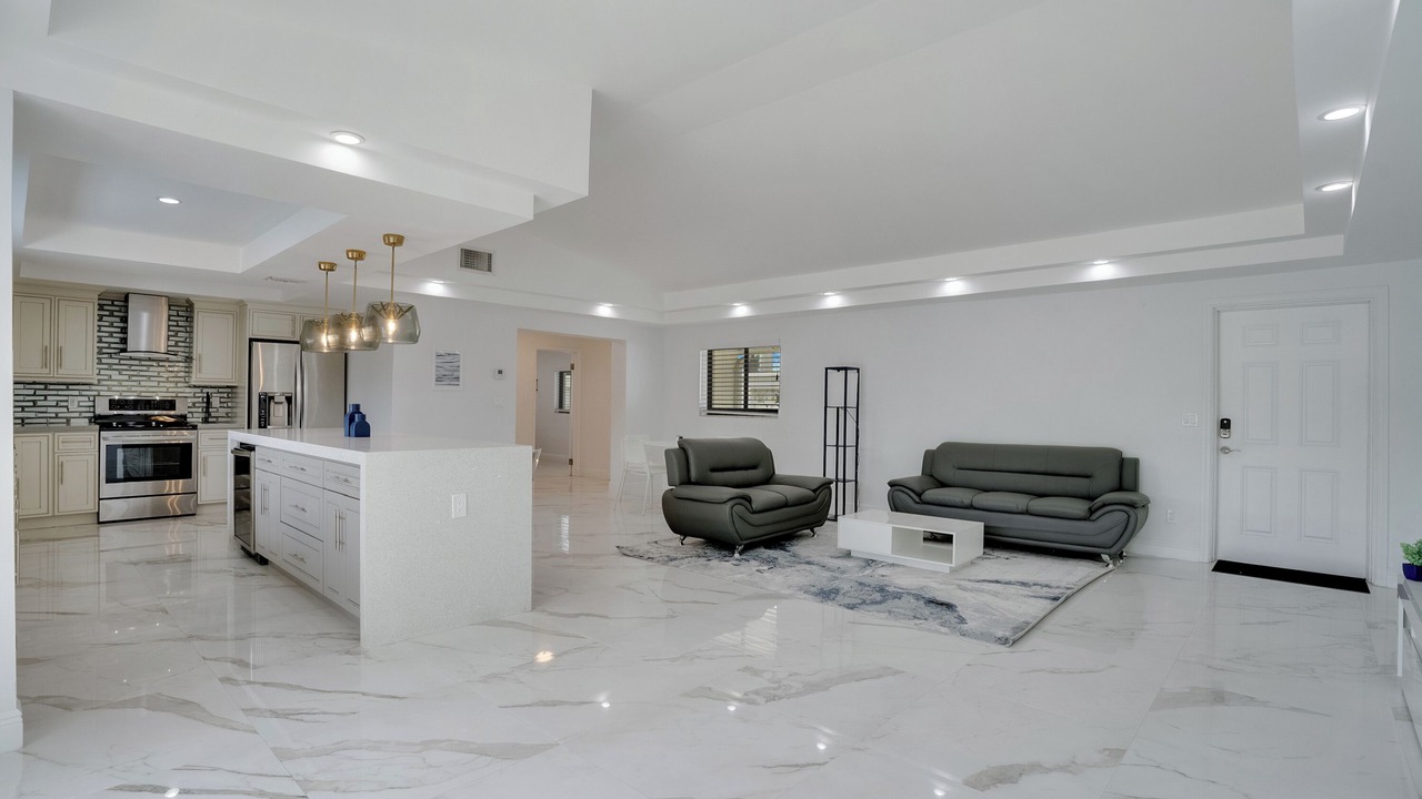 Photo of Livingroom in Harbor Village