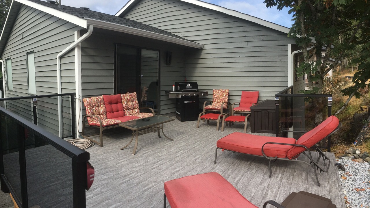 Photo of Patio Balcony in Departure Bay