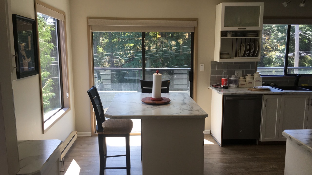 Photo of Kitchen in Departure Bay