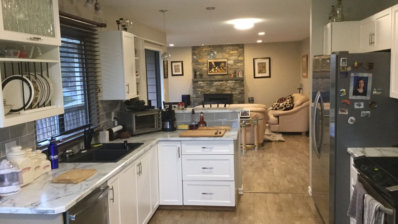 Photo of Kitchen in Departure Bay