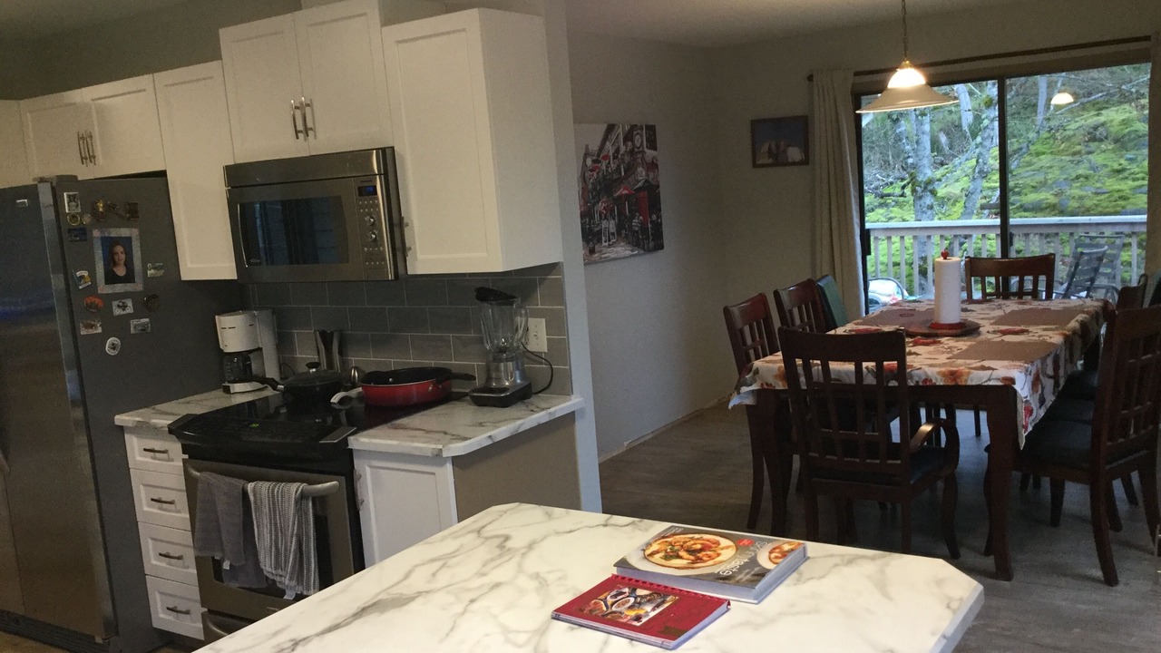 Photo of Kitchen in Departure Bay