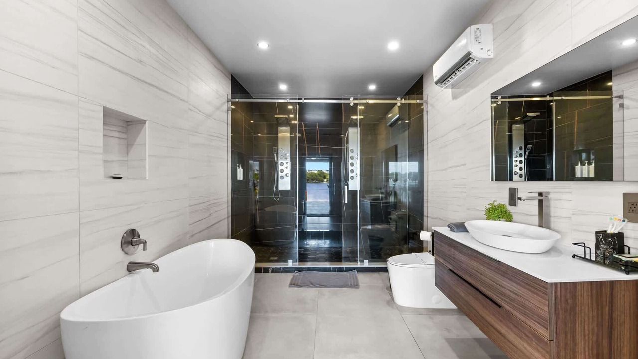 Photo of Bathroom in North Miami Beach